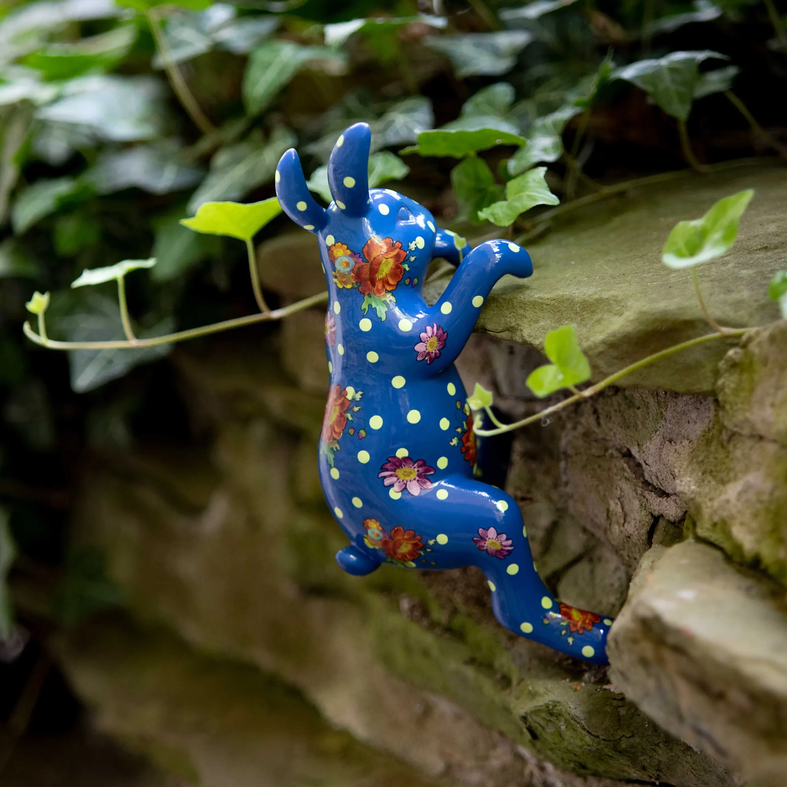New MacKenzie-Childs Funny Bunny Pot Climber - Lapis