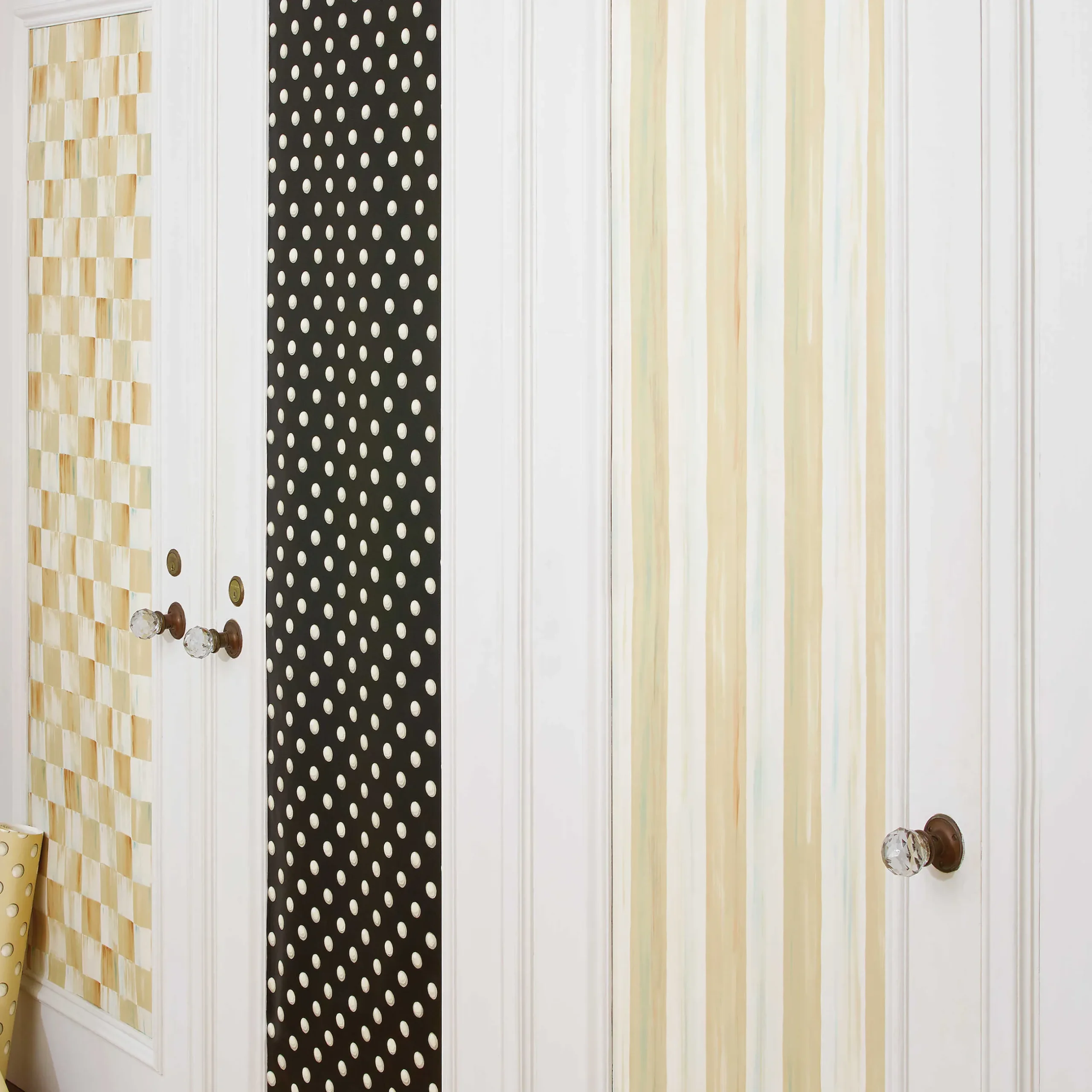 Outlet MacKenzie-Childs Parchment Stripe Wallpaper