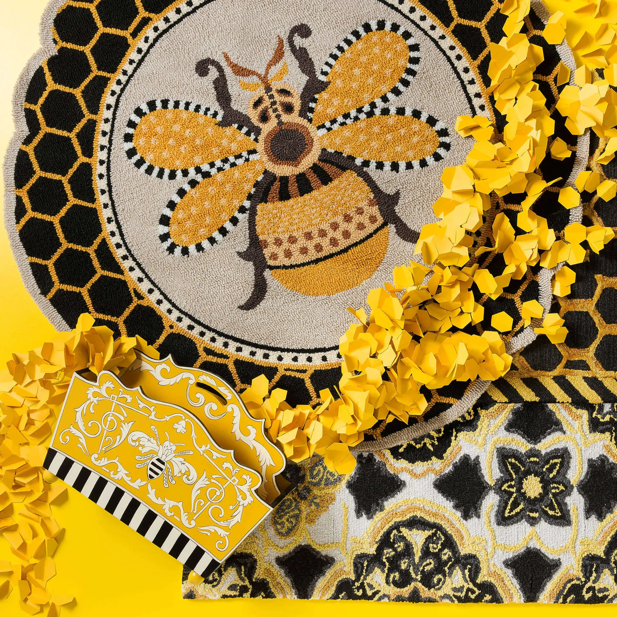 Clearance MacKenzie-Childs Queen Bee Rug - 4' Round