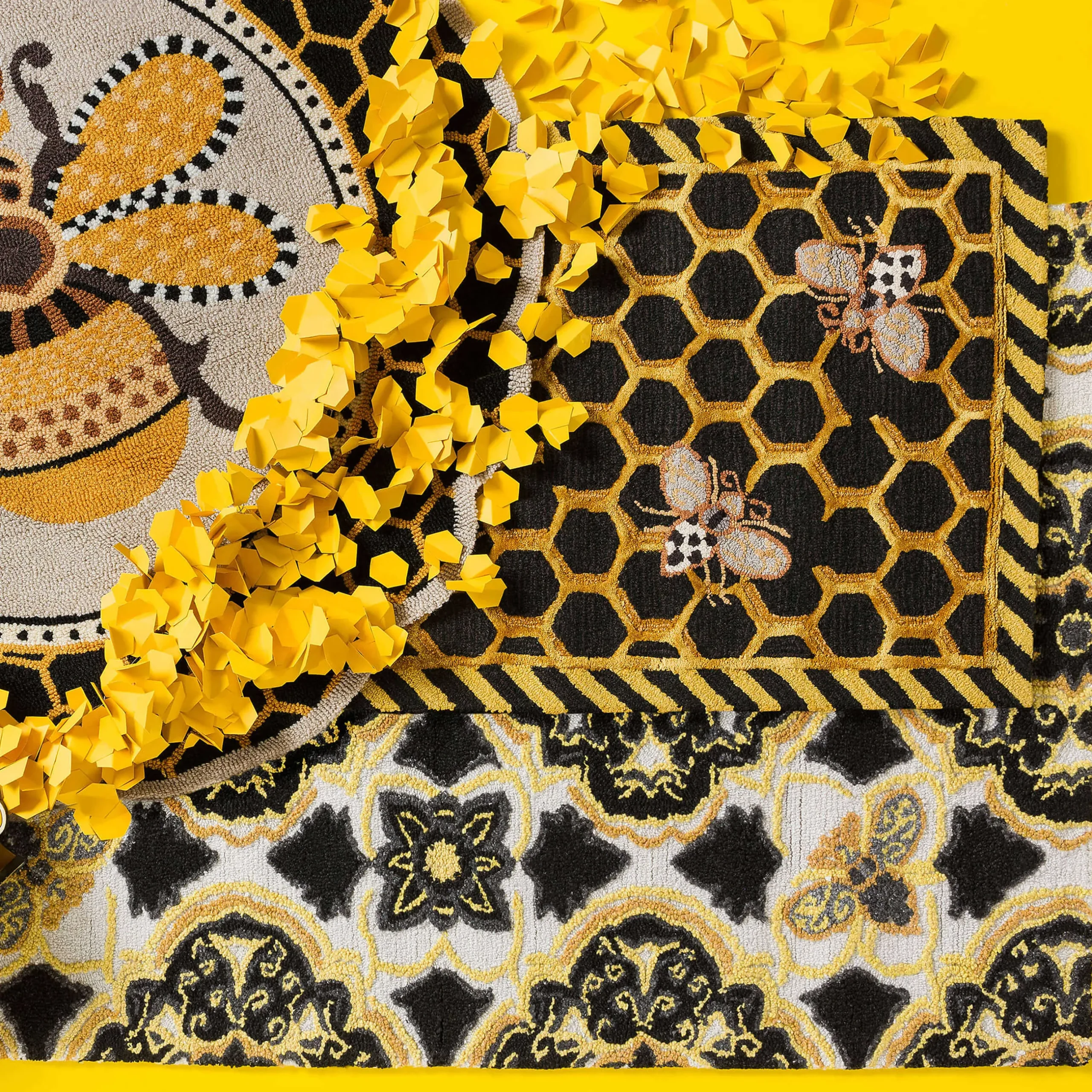 Discount MacKenzie-Childs Queen Bee Rug - 2'3 X 3'9"