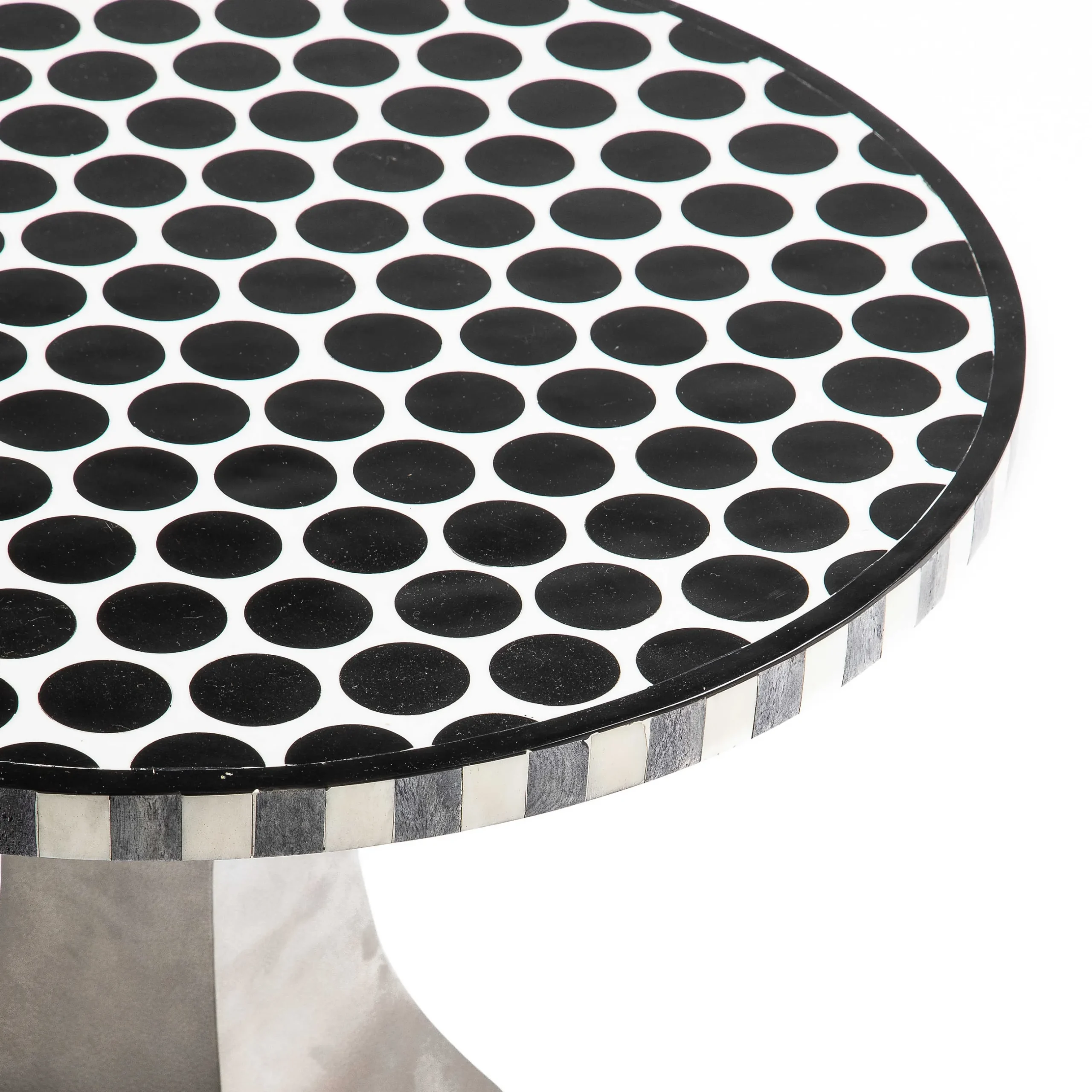 Outlet MacKenzie-Childs Spot On Accent Table - Black
