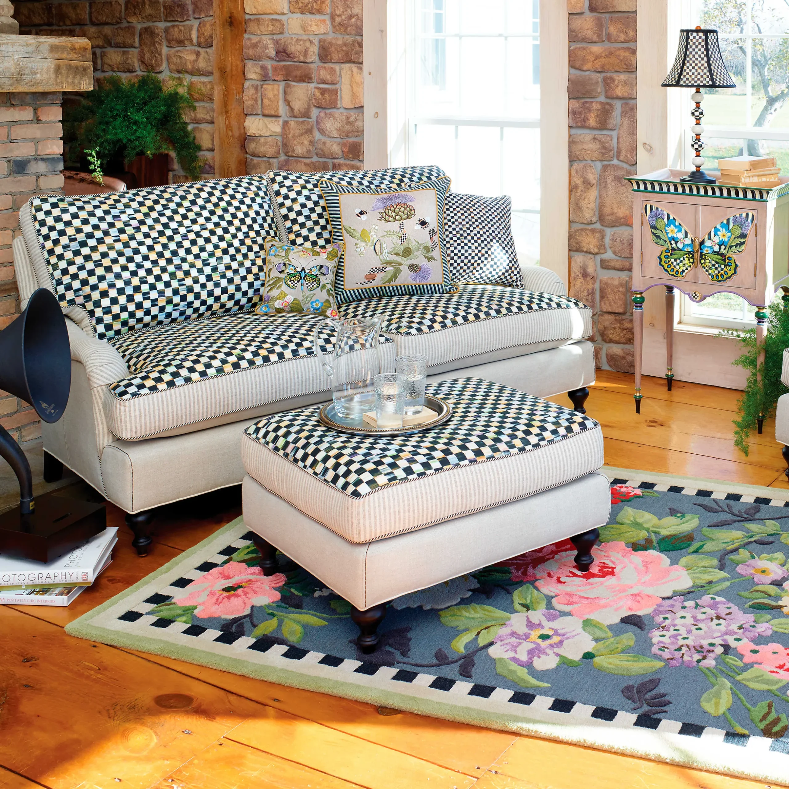 Best MacKenzie-Childs Tudor Rose Rug - 6' Octagon